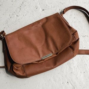 Camel brown medium Relic crossbody